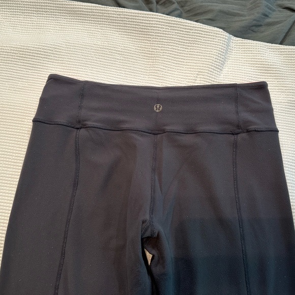 Lululemon flare pants size 6 reversible. Grey - Picture 3 of 4